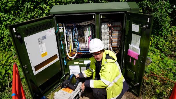 Openreach Engineer Clandon